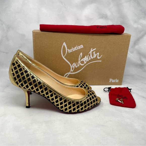 Christian Louboutin Treil 70 Crepe Metallic Gold Peep Toe Low Kitten Heels 35.5